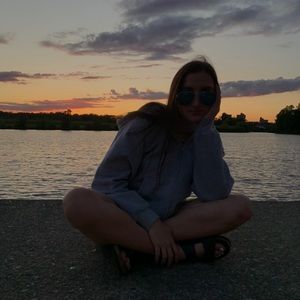 Meet your Posher, Emma